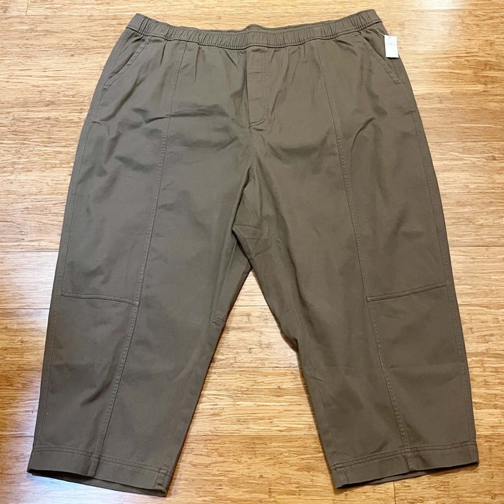 NWT! Old Navy Brown Pull On Elastic Waist Cropped Pants Pockets. Size Women's 3X - Picture 2 of 14